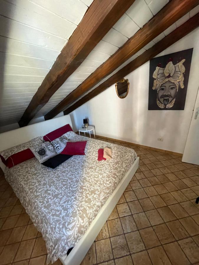 La Mansarda Dei Mori Apartment Catania Ngoại thất bức ảnh
